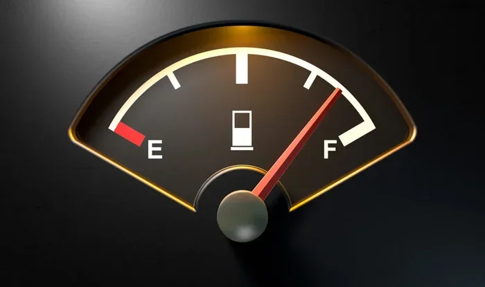How Many Miles Can My Car Go on a Full Tank of Fuel