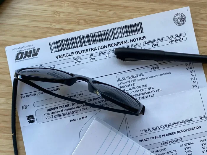 Do You Have to Pay Registration Fees at the Dealership