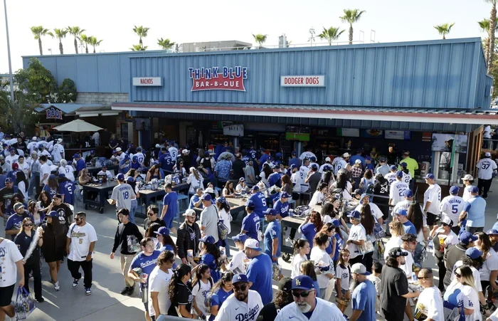 Does Dodger Stadium Take Apple Pay for Concessions