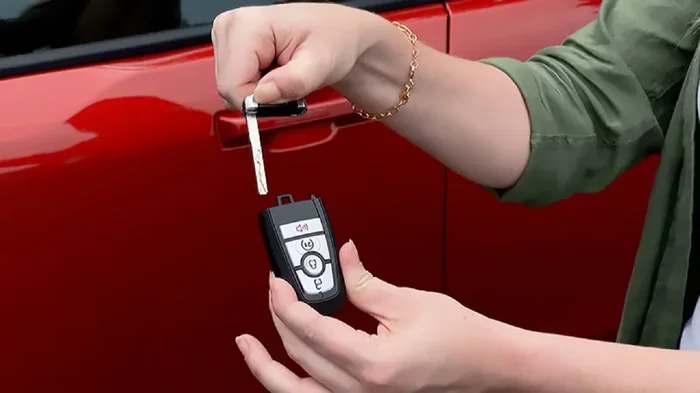 What Is the Key Inside My Key Fob For and Why It Matters
