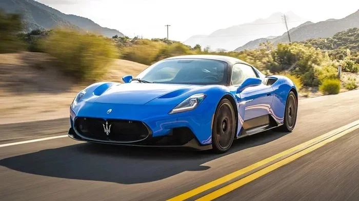 Can a Maserati Go 200 Miles Per Hour and Still Stop