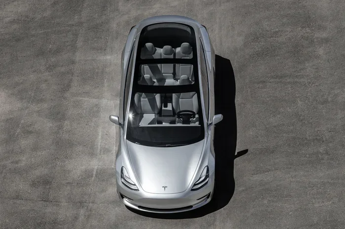 Does the Tesla Model 3 Roof Open to Fresh Air and Sun